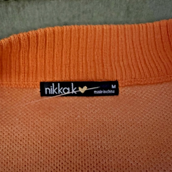 Nikkak Orange Crush Cardigan with White Flowers Sz M - NWT - Darling! - Picture 3 of 3